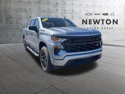 Sterling Gray Metallic 2026 Chevrolet Silverado 1500 Custom
