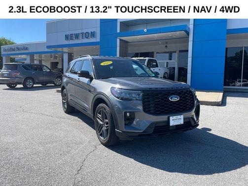 CARBONIZED GRAY METALLIC 2025 Ford Explorer ST-Line