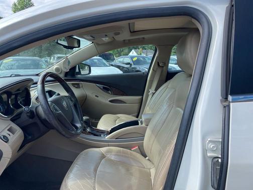 White Diamond Tricoat 2010 Buick LaCrosse CXS
