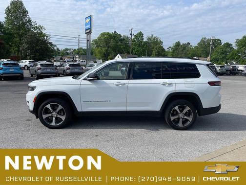 Bright White Clearcoat 2023 Jeep Grand Cherokee L Limited