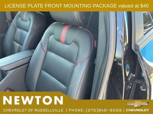 Mosaic Black Metallic 2025 Chevrolet Trax FWD 2RS