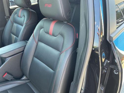 Mosaic Black Metallic 2025 Chevrolet Trax FWD 2RS
