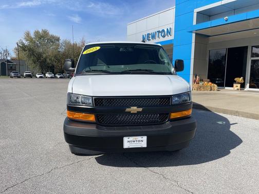 2025 Chevrolet Express 2500 RWD 2500 Regular Wheelbase WT