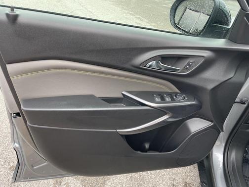 Sterling Gray Metallic 2026 Chevrolet Trax FWD ACTIV