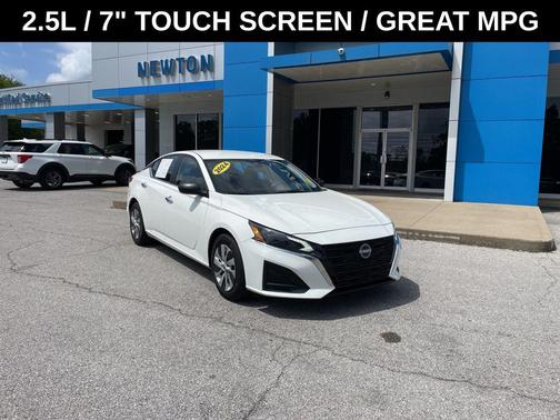 Glacier White 2024 Nissan Altima S FWD