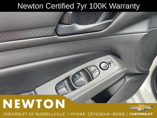 Glacier White 2024 Nissan Altima S FWD