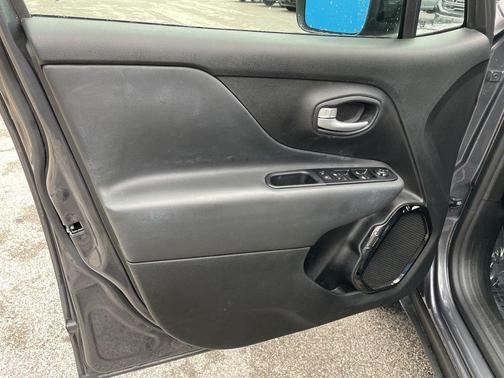 2023 Jeep Renegade Altitude