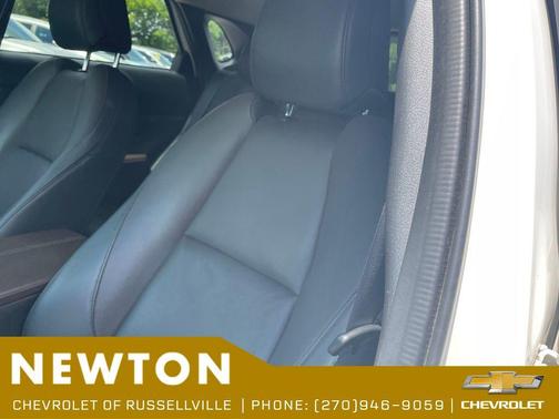 Snowflake White Pearl Mica 2022 Mazda CX-30 2.5 Turbo Premium Package
