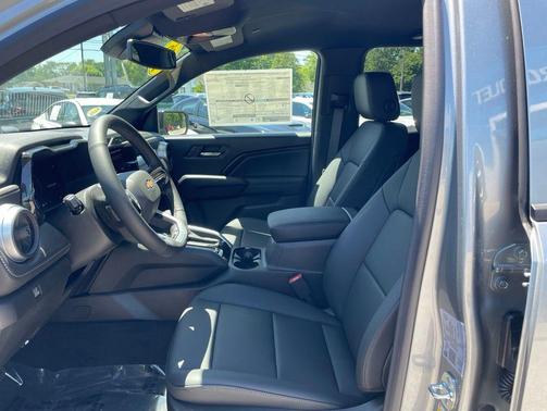 Sterling Gray Metallic 2026 Chevrolet Colorado LT