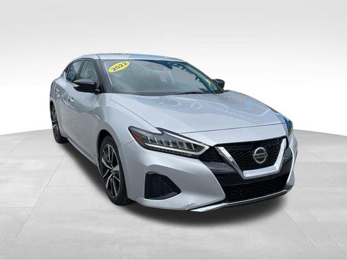 Brilliant Silver Metallic 2022 Nissan Maxima SV Xtronic CVT