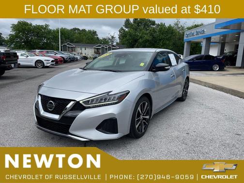 Brilliant Silver Metallic 2022 Nissan Maxima SV Xtronic CVT