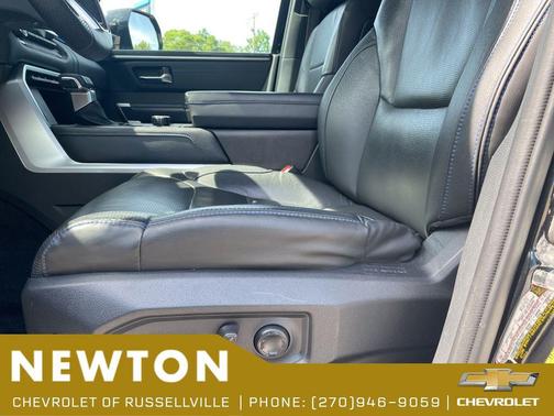 Midnight Black Metallic 2022 Toyota Tundra Platinum