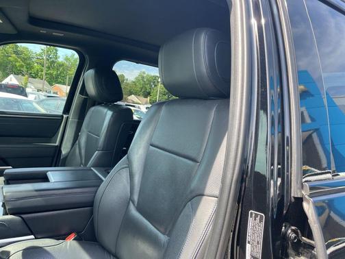 Midnight Black Metallic 2022 Toyota Tundra Platinum