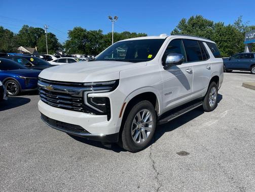 Iridescent Pearl Tricoat 2025 Chevrolet Tahoe Premier