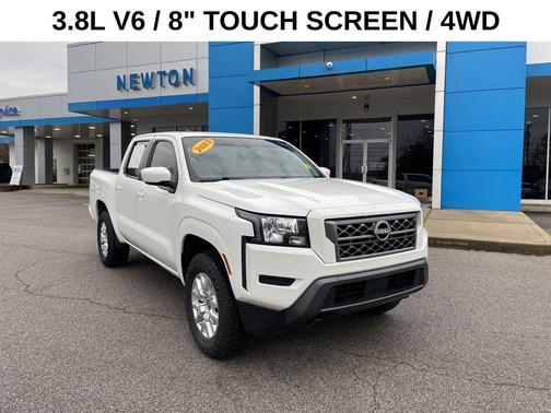 Glacier White 2023 Nissan Frontier SV