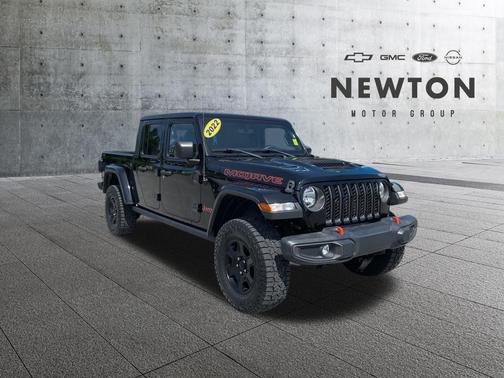 Black Clearcoat 2022 Jeep Gladiator Mojave 4x4