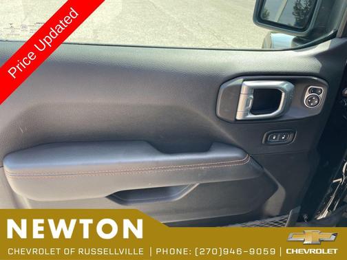 Black Clearcoat 2022 Jeep Gladiator Mojave 4x4
