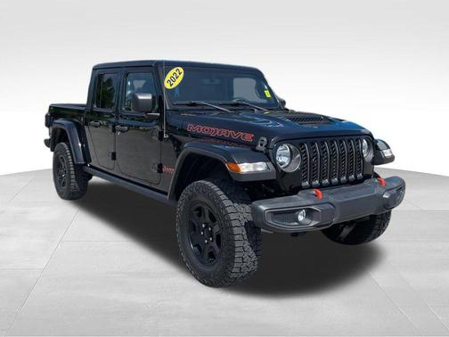 Black Clearcoat 2022 Jeep Gladiator Mojave 4x4