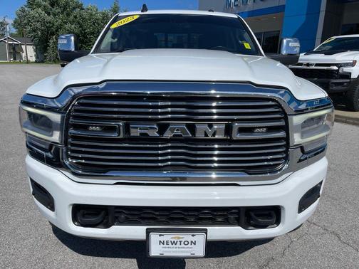 Bright White Clearcoat 2023 RAM 2500 Laramie Crew Cab 4x4 6'4' Box