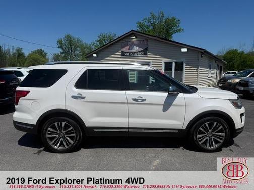 White 2019 Ford Explorer Platinum