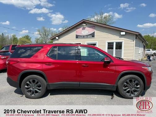 Red 2019 Chevrolet Traverse RS