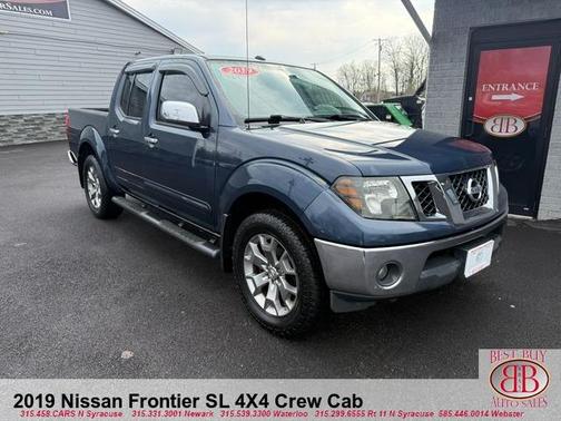 Blue 2019 Nissan Frontier SL