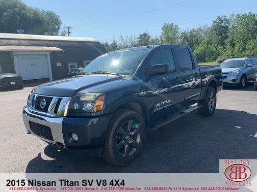 2015 Nissan Titan SV