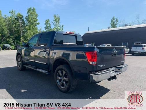 2015 Nissan Titan SV