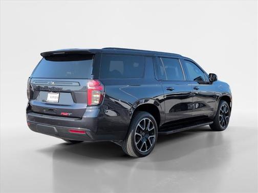 2022 Chevrolet Suburban RST