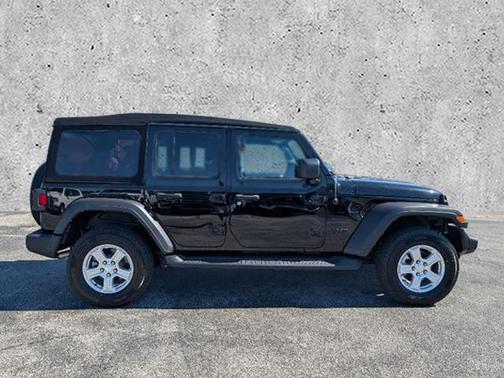 2022 Jeep Wrangler Unlimited Sport