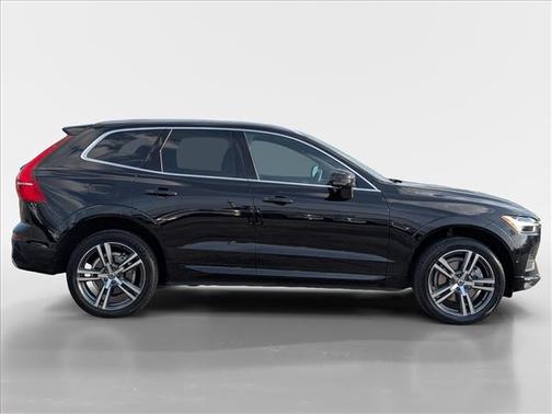 2018 Volvo XC60 T5 Momentum