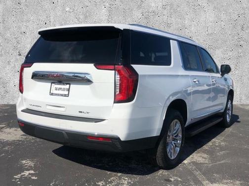 2023 GMC Yukon XL SLT