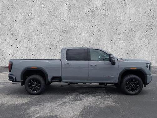 2025 GMC Sierra 2500 AT4