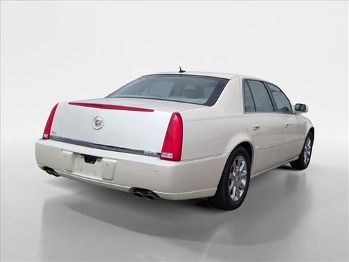 White Diamond Tricoat 2008 Cadillac DTS Base