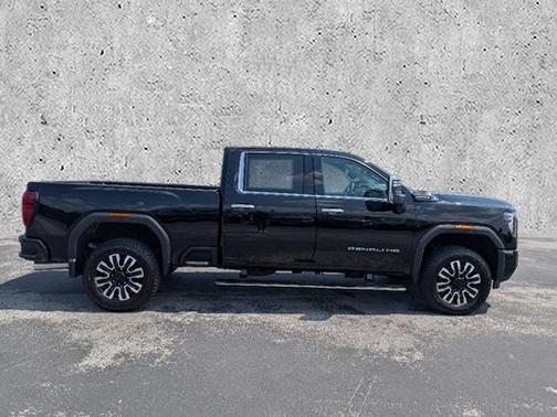 2025 GMC Sierra 2500 Denali Ultimate