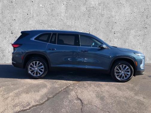 2025 Buick Enclave Preferred FWD