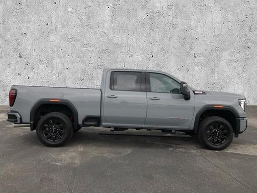 2025 GMC Sierra 2500 AT4