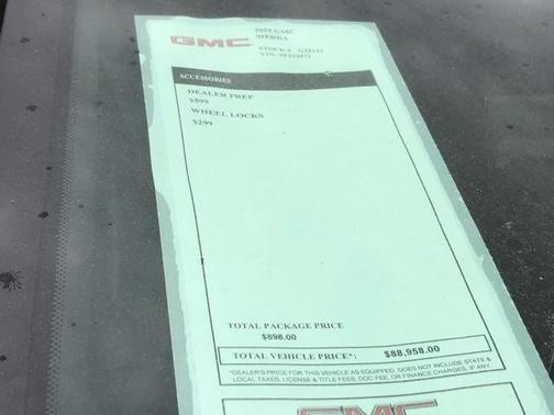 2025 GMC Sierra 2500 AT4