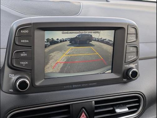 2021 Hyundai KONA SEL Plus