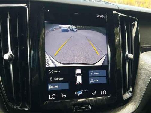 2021 Volvo XC60 T5 R-Design