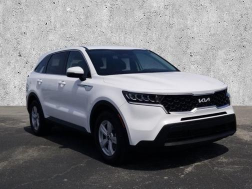 2023 Kia Sorento LX