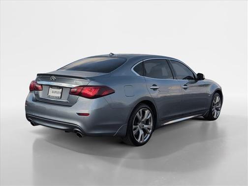 2016 INFINITI Q70L 3.7