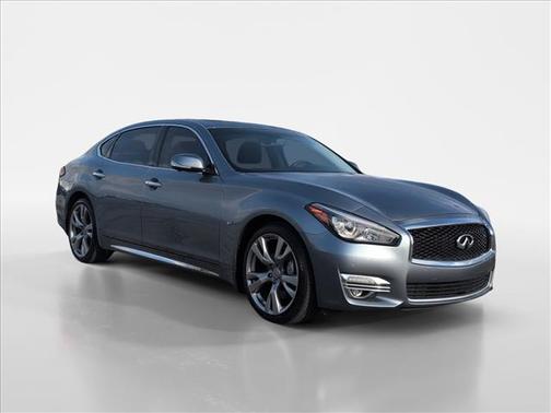 2016 INFINITI Q70L 3.7