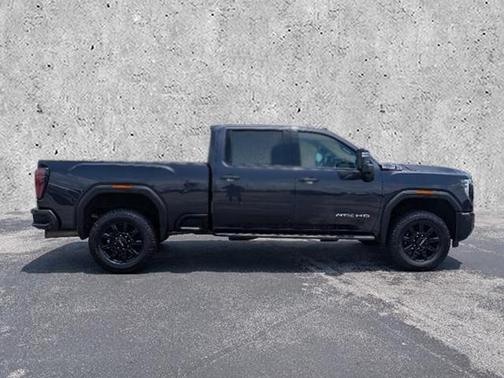 2024 GMC Sierra 2500 AT4