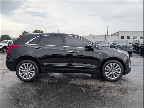 2017 Cadillac XT5 Platinum