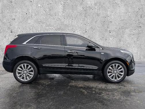 2017 Cadillac XT5 Platinum
