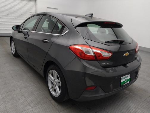 Gray 2017 Chevrolet Cruze LT