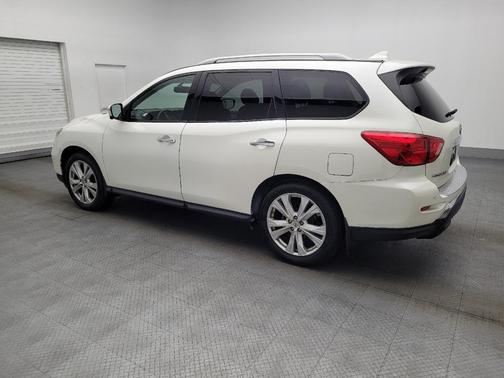 2019 Nissan Pathfinder SL