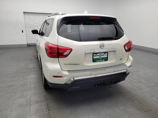 2019 Nissan Pathfinder SL