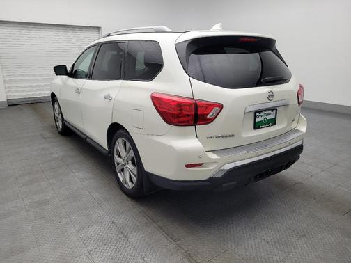 2019 Nissan Pathfinder SL